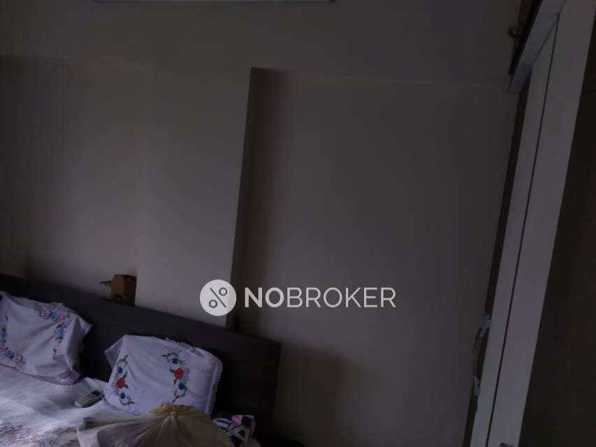 2 BHK Flat In Madhuri Apartment For Sale  In Chembur