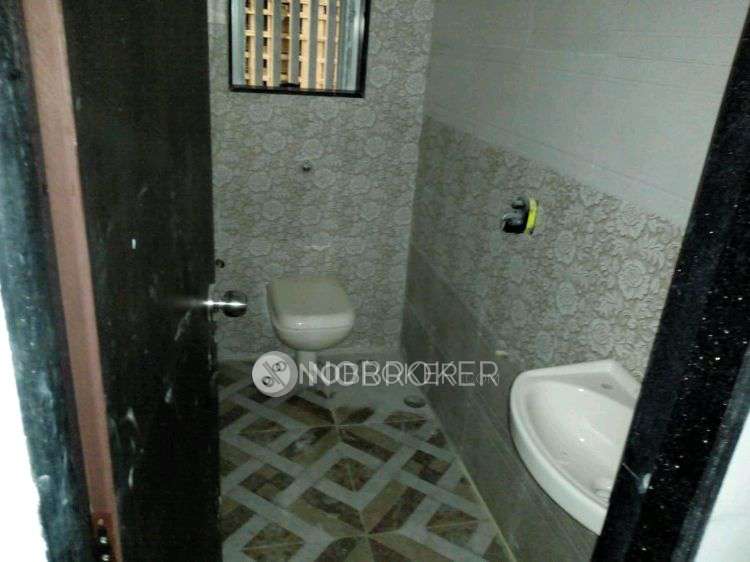 1 BHK Flat In Shraddha Autumn Park For Sale  In Kanjurmarg East