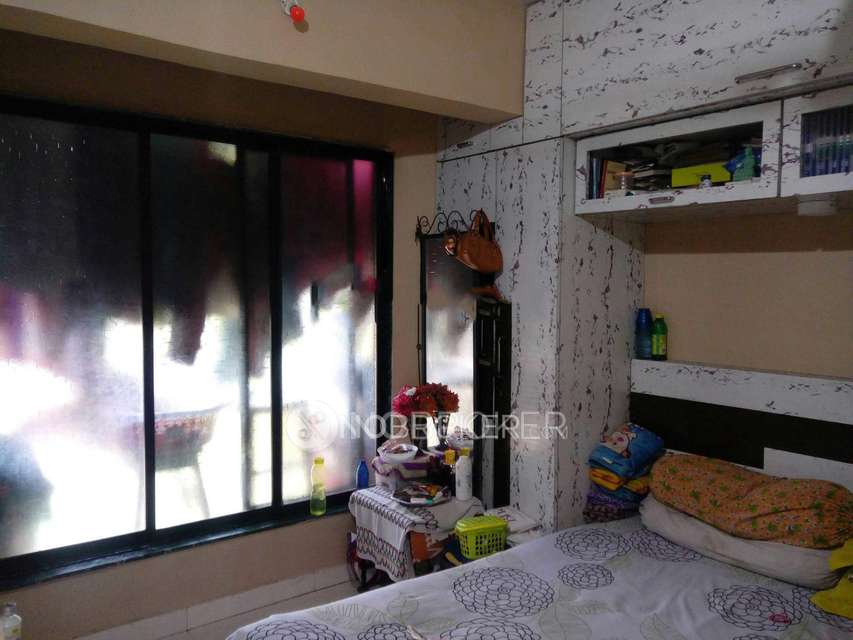 3 BHK Flat In Vithai Chs For Sale  In Airoli