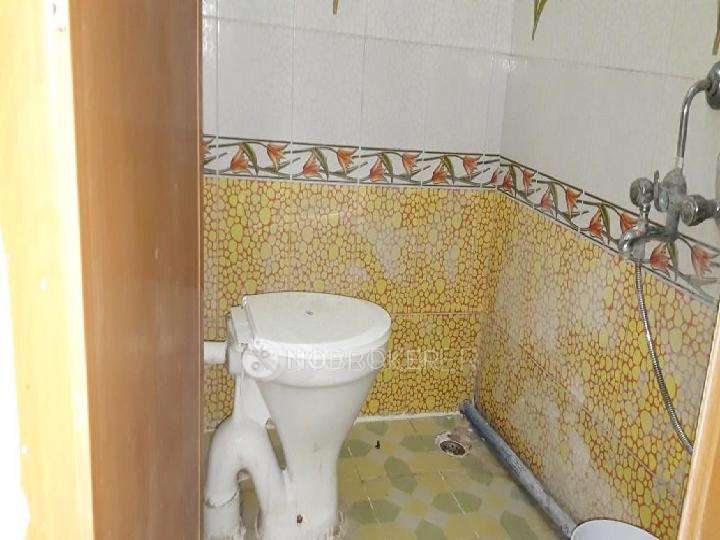 2 BHK Flat In Hss Apartment  For Sale  In Pozhichalur