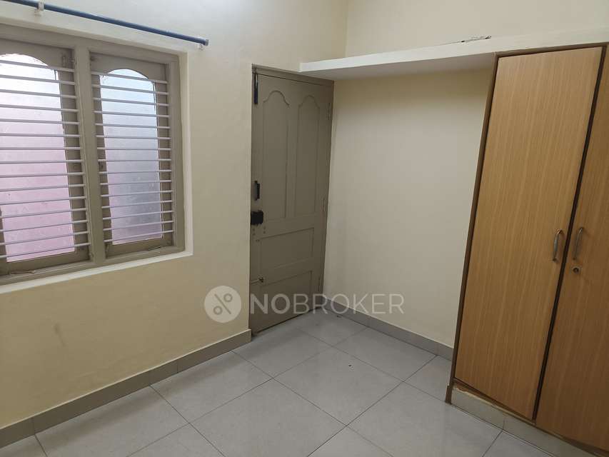2 BHK Flat for Rent  In  Btm Layout