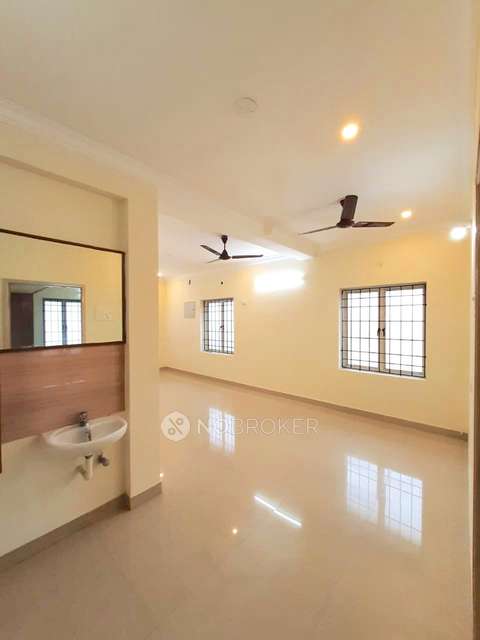 2 BHK Flat In Medavakkam For Sale  In Medavakkam