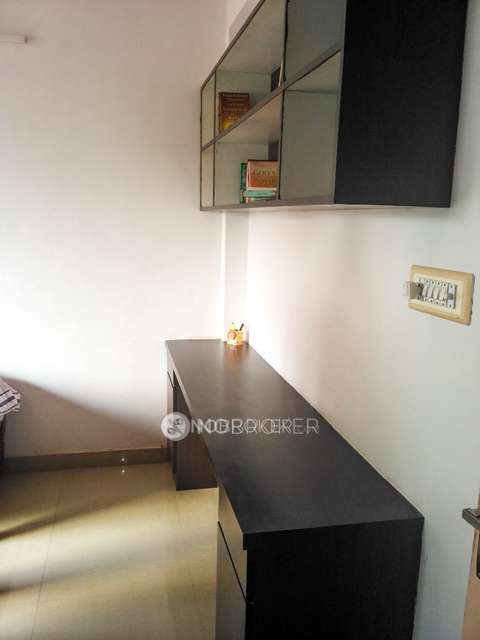 2 BHK Flat In Platinum Enclave Phase 5 For Sale  In Jalahalli West