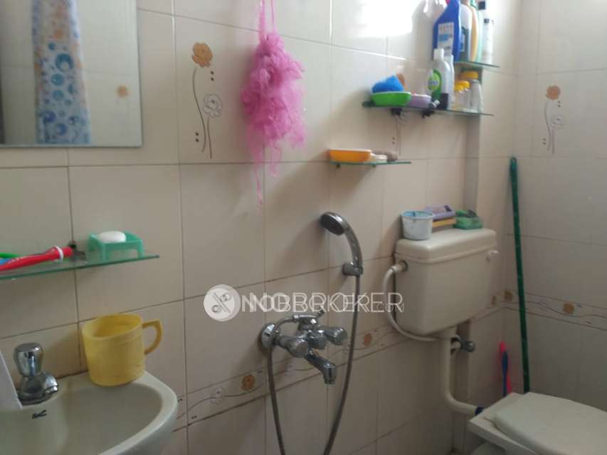 2 BHK Flat In Platinum Enclave Phase 5 For Sale  In Jalahalli West