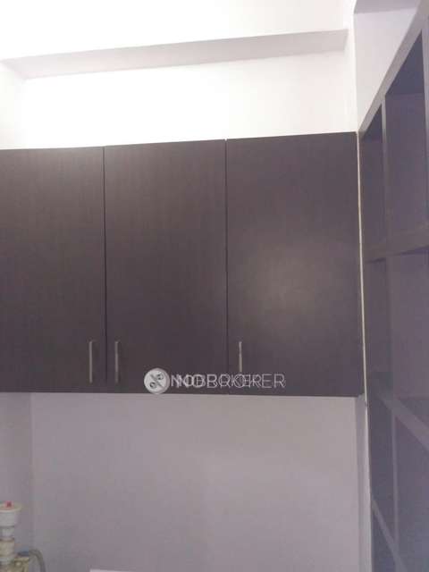 2 BHK Flat In Platinum Enclave Phase 5 For Sale  In Jalahalli West