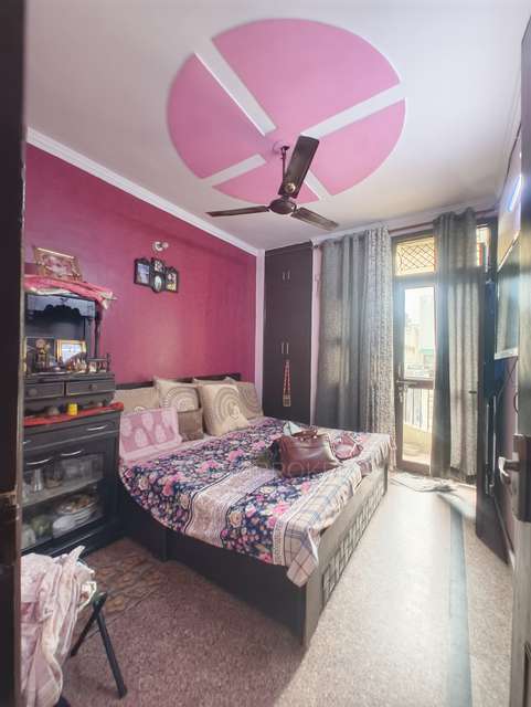2 BHK Flat For Sale  In Janakpuri