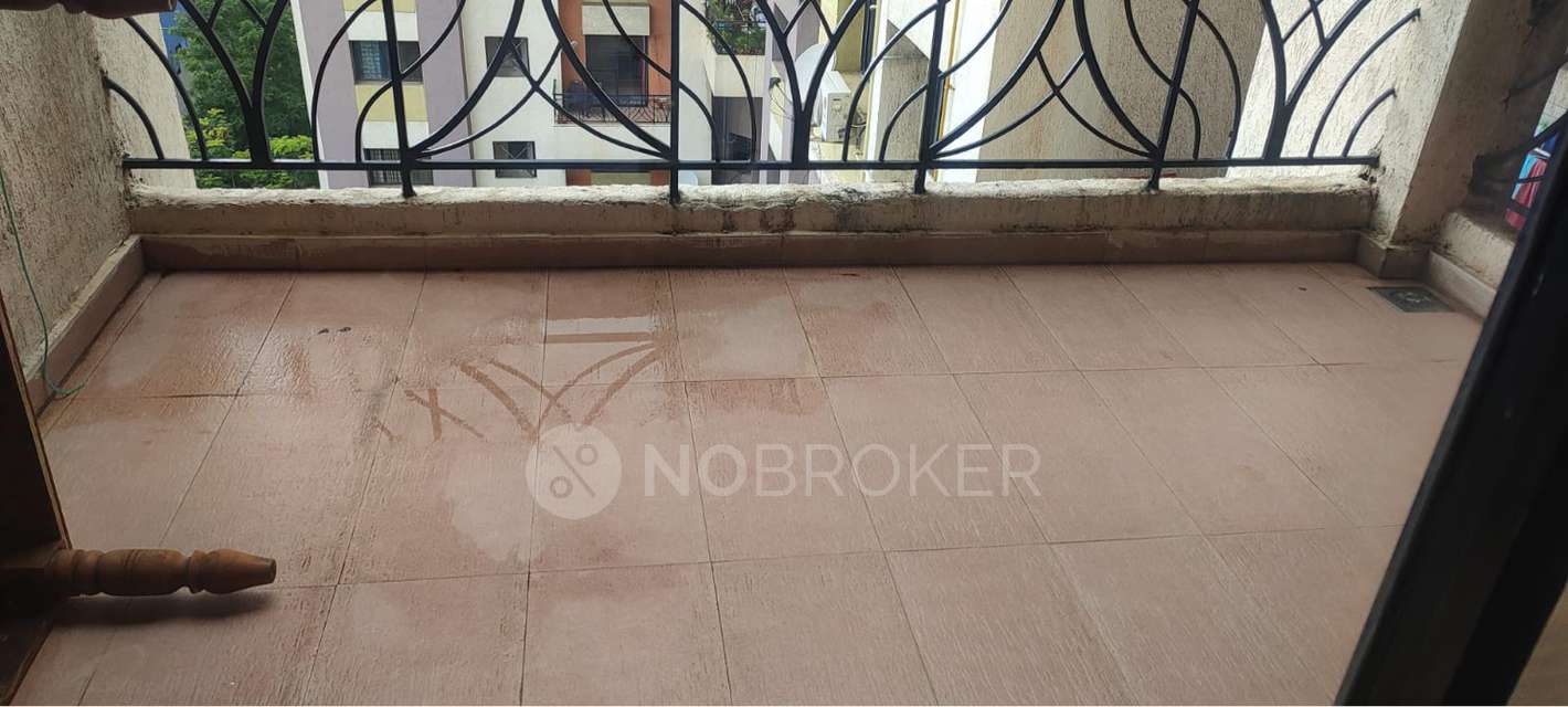 2 BHK Flat In Magarpatta Trillium for Rent  In Hadapsar