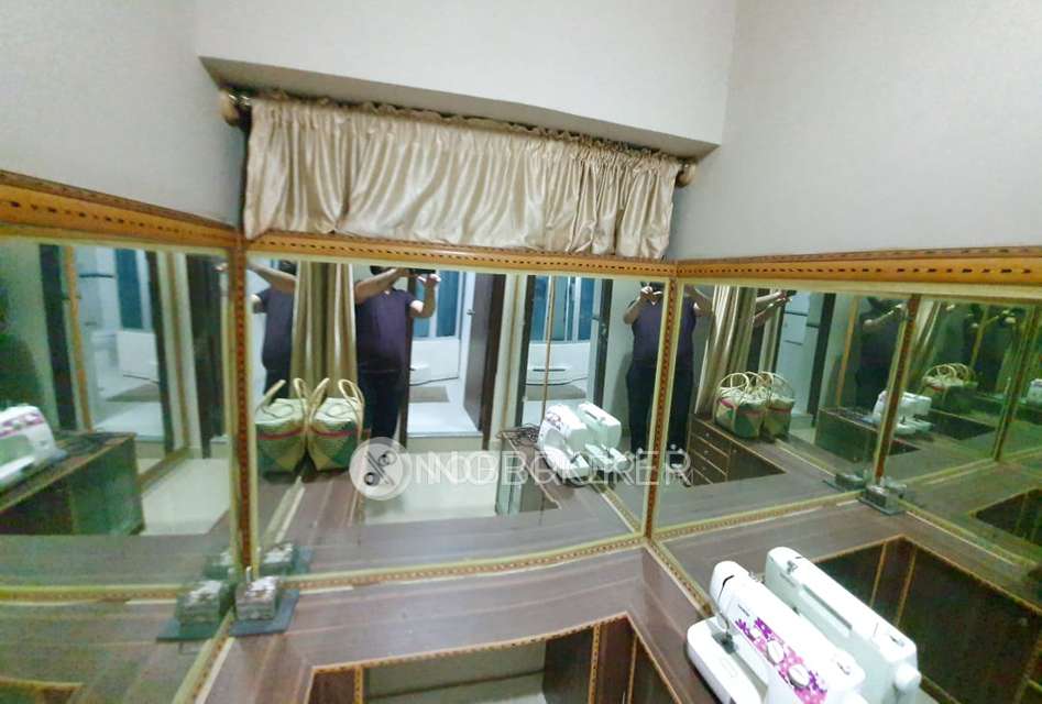 4+ BHK House For Sale  In Manorayanapalya
