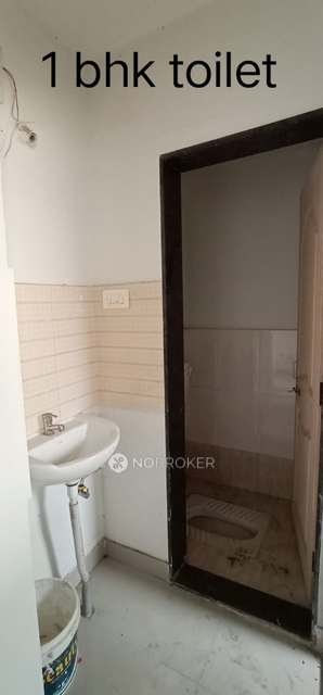 1 RK Flat In Sri Ganesh For Sale  In Katraj