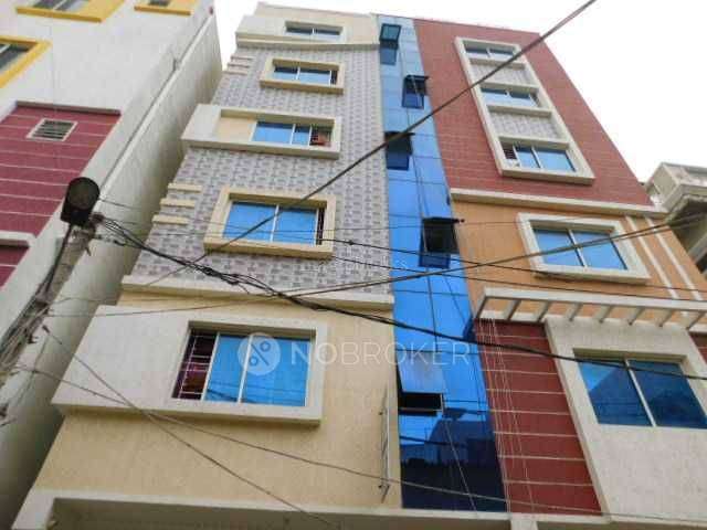 PG for Boys in Wilson Garden