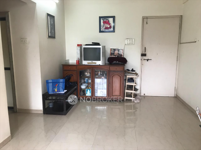 Bhoomi classic Malad West Rent WITHOUT BROKERAGE Semifurnished 1 BHK