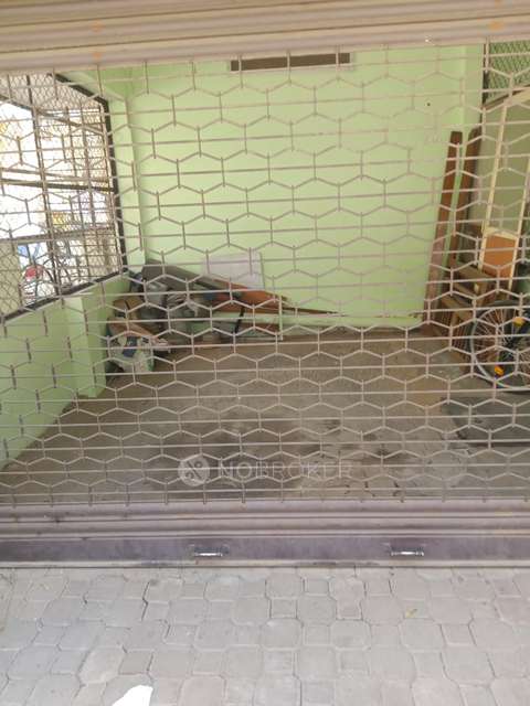 2 BHK Flat In Gurukrupa Apartment For Sale  In Kammanahalli