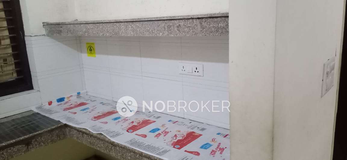 1 RK Flat for Rent  In Patel Nagar