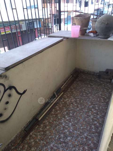 2 BHK Flat In Tapi Building for Rent In Balaji Nagar