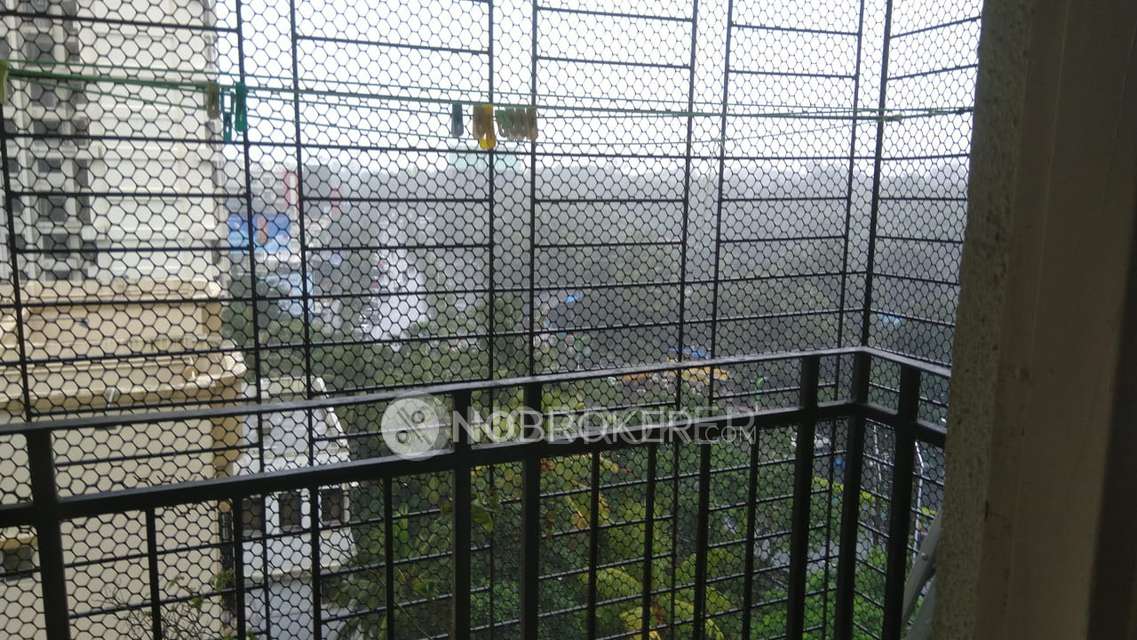 2 BHK Flat In Lokupavan Apartment For Sale  In Thane West Bus Stand