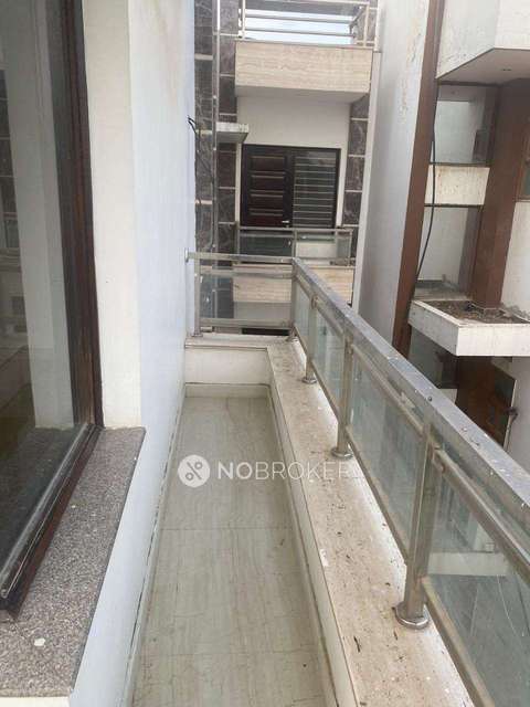 4 BHK Flat For Sale  In Sector 10