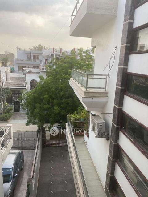 4 BHK Flat For Sale  In Sector 10