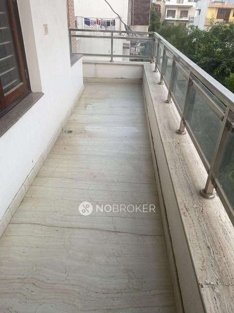 4 BHK Flat For Sale  In Sector 10