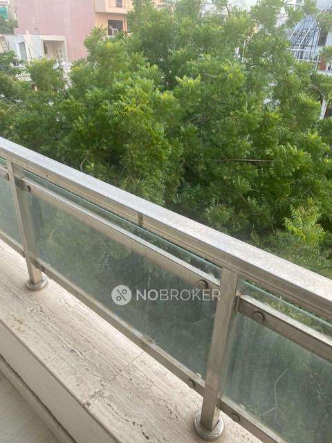 4 BHK Flat For Sale  In Sector 10