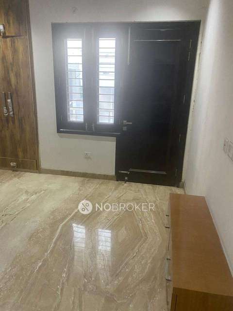 4 BHK Flat For Sale  In Sector 10