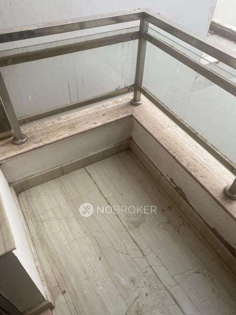 4 BHK Flat For Sale  In Sector 10