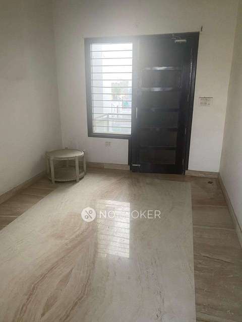 4 BHK Flat For Sale  In Sector 10