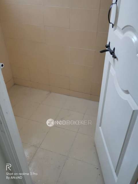 1 RK Flat In Standalone Building  for Rent  In Hadapsar