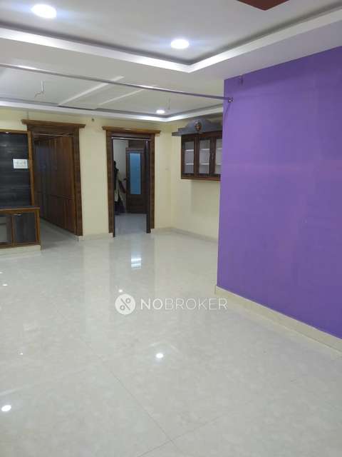 4+ BHK Flat In Balu Residency For Sale  In Gajularamaram