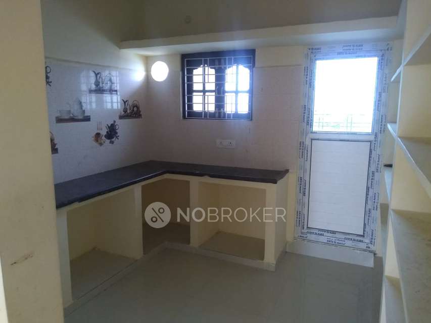 4+ BHK Flat In Balu Residency For Sale  In Gajularamaram