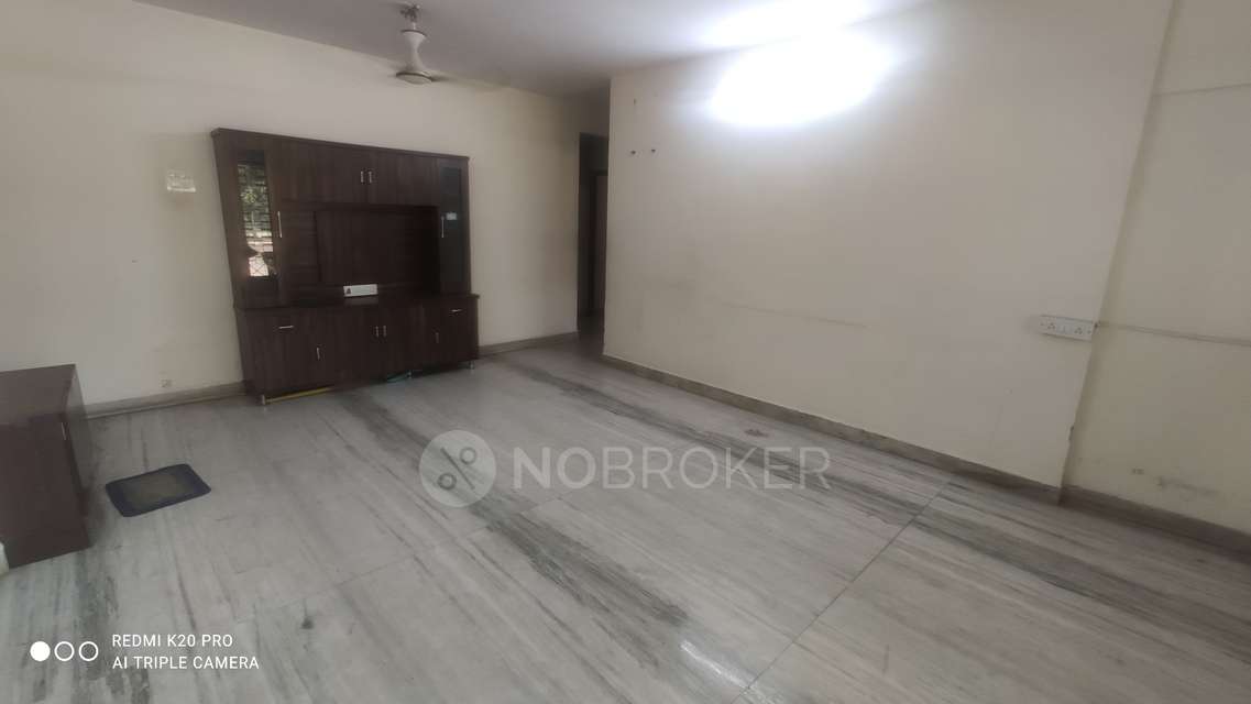 3 BHK Flat In Mohan Palace for Rent  In Borivali West