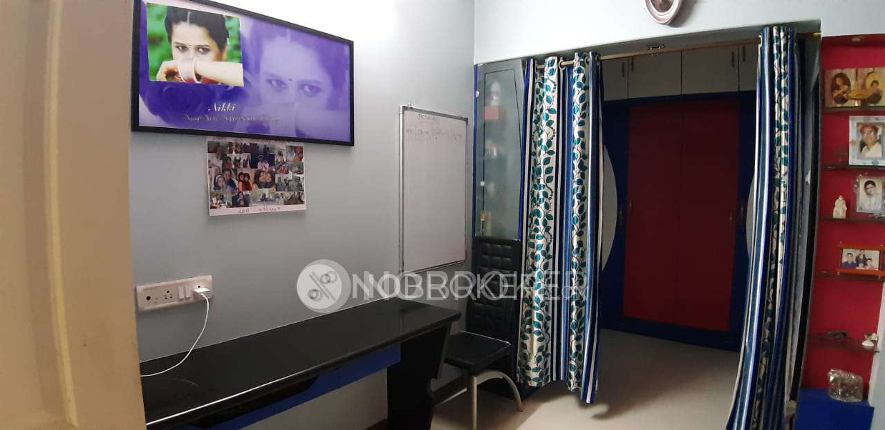 2 BHK Flat In Sahyog Apartment For Sale  In Ville Parle West