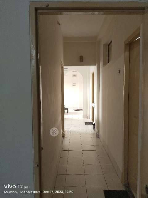 2 BHK Flat In Ambika Lakshmi Chs  For Sale  In Ghatkopar East