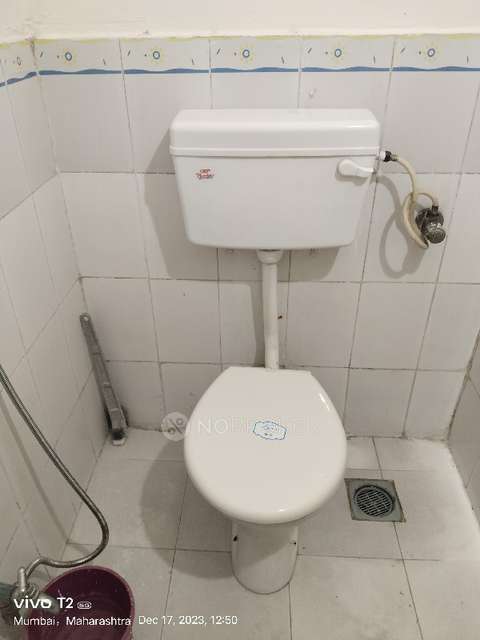 2 BHK Flat In Ambika Lakshmi Chs  For Sale  In Ghatkopar East