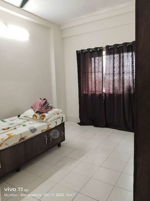 2 BHK Flat In Ambika Lakshmi Chs  For Sale  In Ghatkopar East