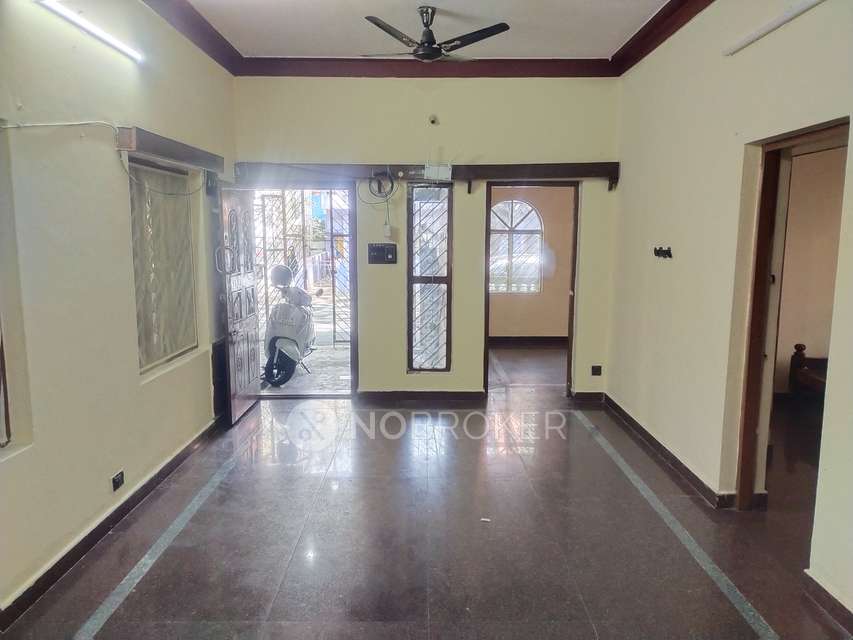 Single Room for Male In 2 BHK  In Indira Nagar