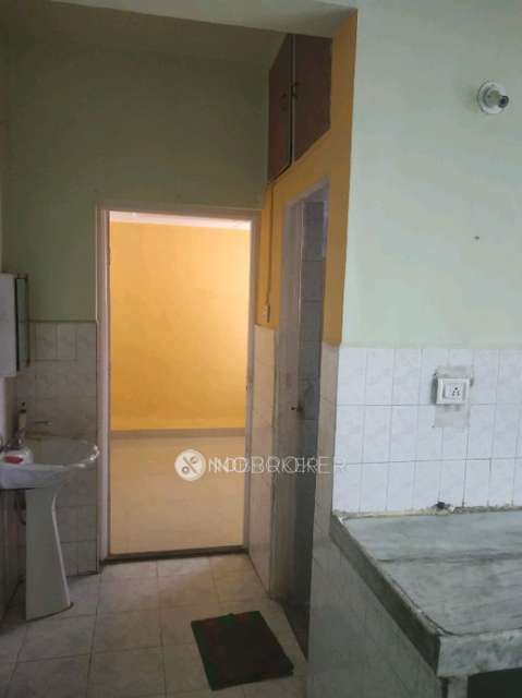 1 RK Flat In Mahavir Complex for Rent  In Visharant Wadi