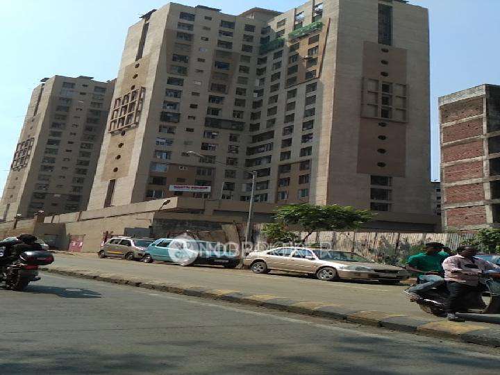 1 BHK Flat In Mantri Serene For Sale  In Goregaon East