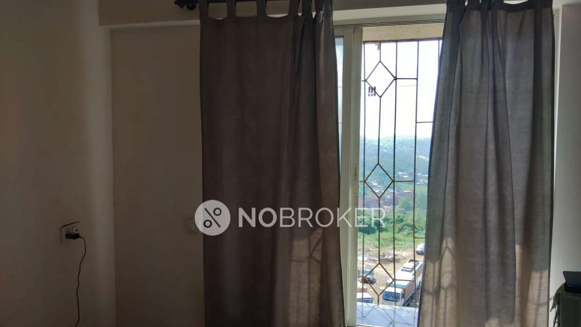 1 BHK Flat In Mantri Serene For Sale  In Goregaon East