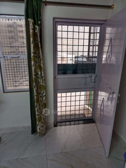 PG for Girls in Vikaspuri