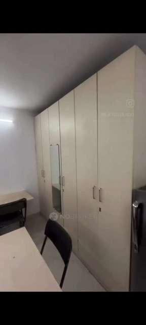 PG for Girls in Rajendra Place