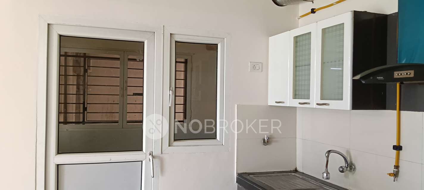 3 BHK Flat In Embassy Residency Phase Ii  For Sale  In Perumbakkam