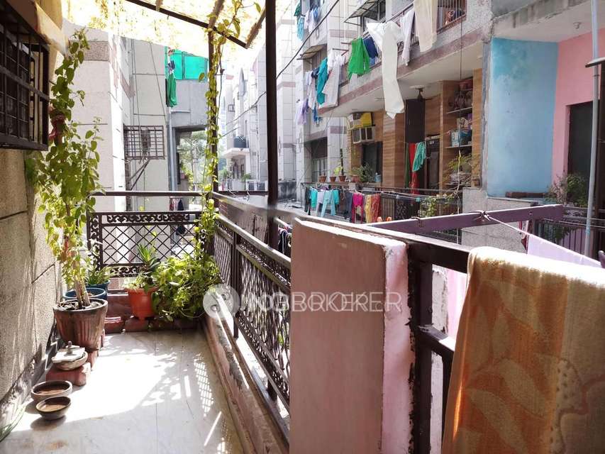 2 BHK Flat In Manokamna Apartment For Sale  In Vasundhara