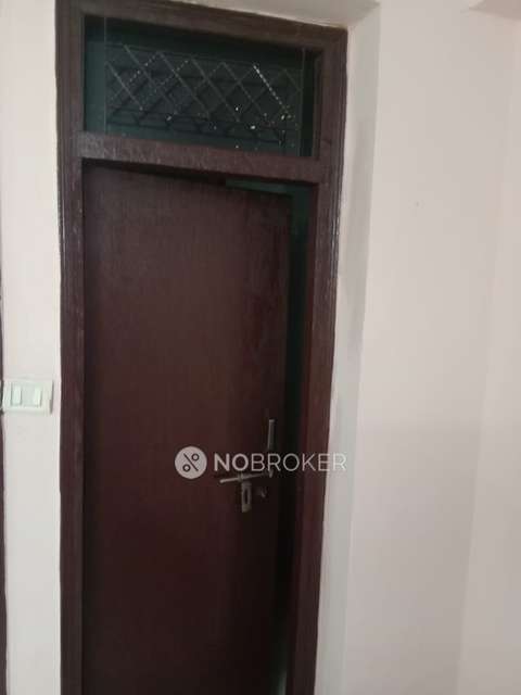 2 BHK Flat In Apartment For Sale  In Chirag Dilli