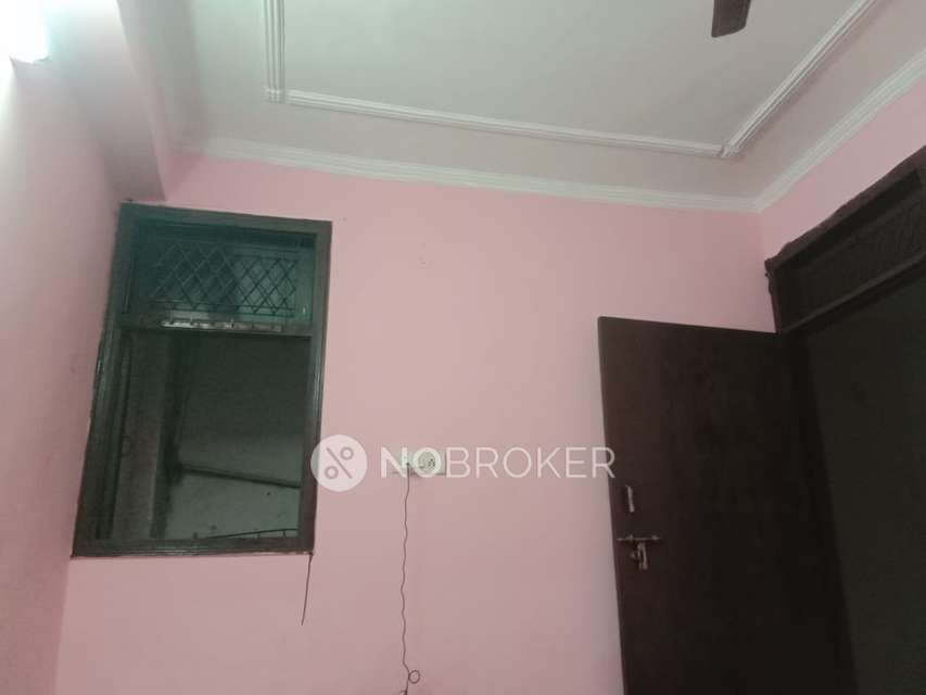 2 BHK Flat In Apartment For Sale  In Chirag Dilli