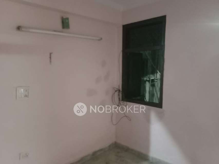 2 BHK Flat In Apartment For Sale  In Chirag Dilli
