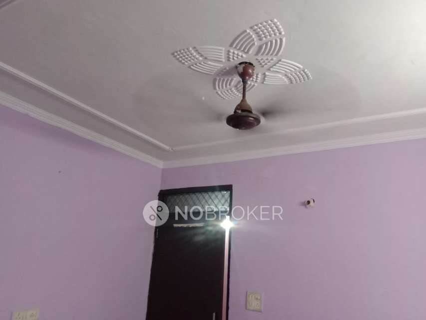 2 BHK Flat In Apartment For Sale  In Chirag Dilli