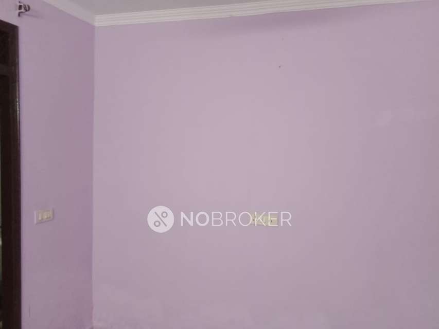 2 BHK Flat In Apartment For Sale  In Chirag Dilli