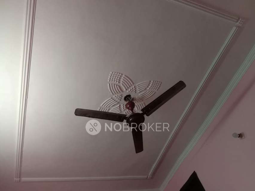 2 BHK Flat In Apartment For Sale  In Chirag Dilli