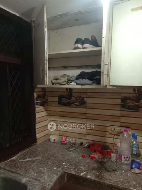 2 BHK Flat In Apartment For Sale  In Chirag Dilli