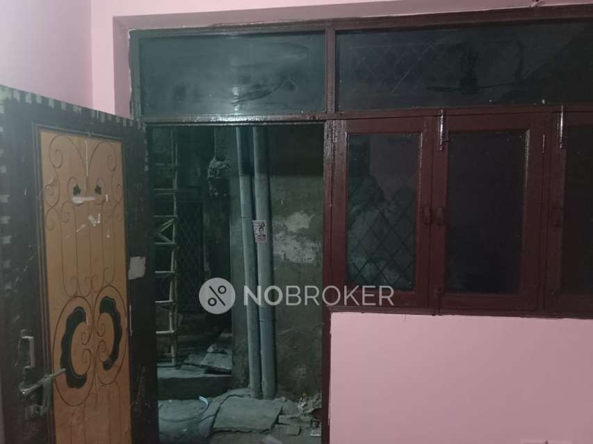 2 BHK Flat In Apartment For Sale  In Chirag Dilli